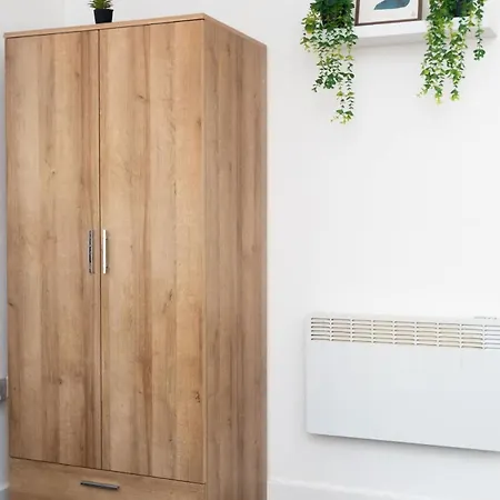 Apartment Spacious 2-Bedroom Apartment - Sleeps 4 - Step Free Access Leeds (West Yorkshire)